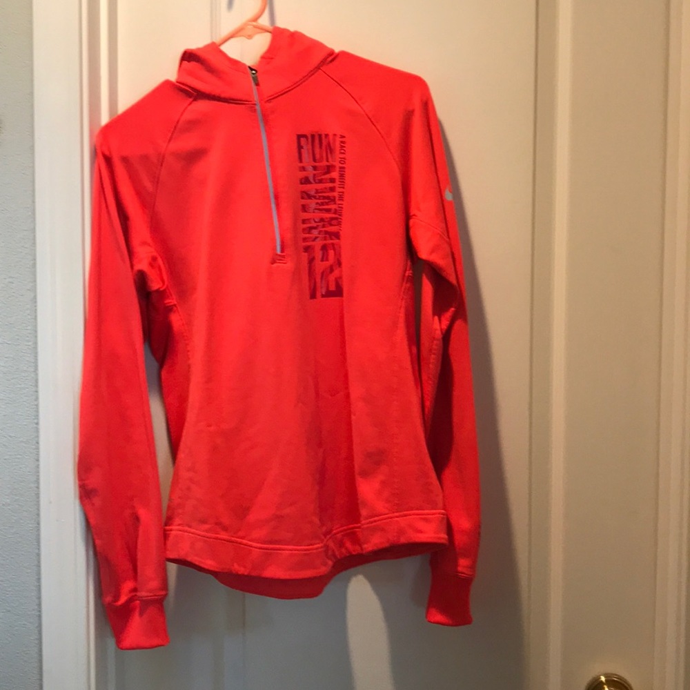 Nike Dri-Fit Pull-over (women’s)